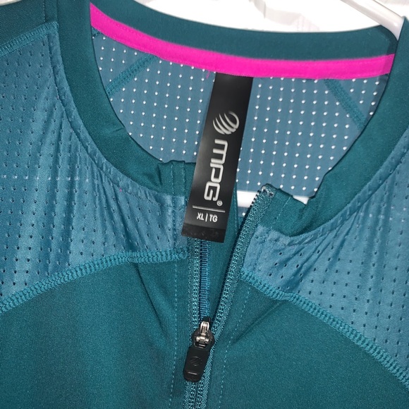 EUC MPG women’s running jacket - Picture 5 of 7